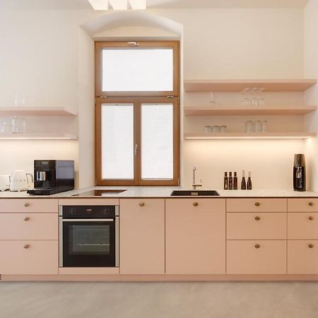 Goldengel Design-Suiten Frieda Maria Im Herzen Von Kaltern Extérieur photo