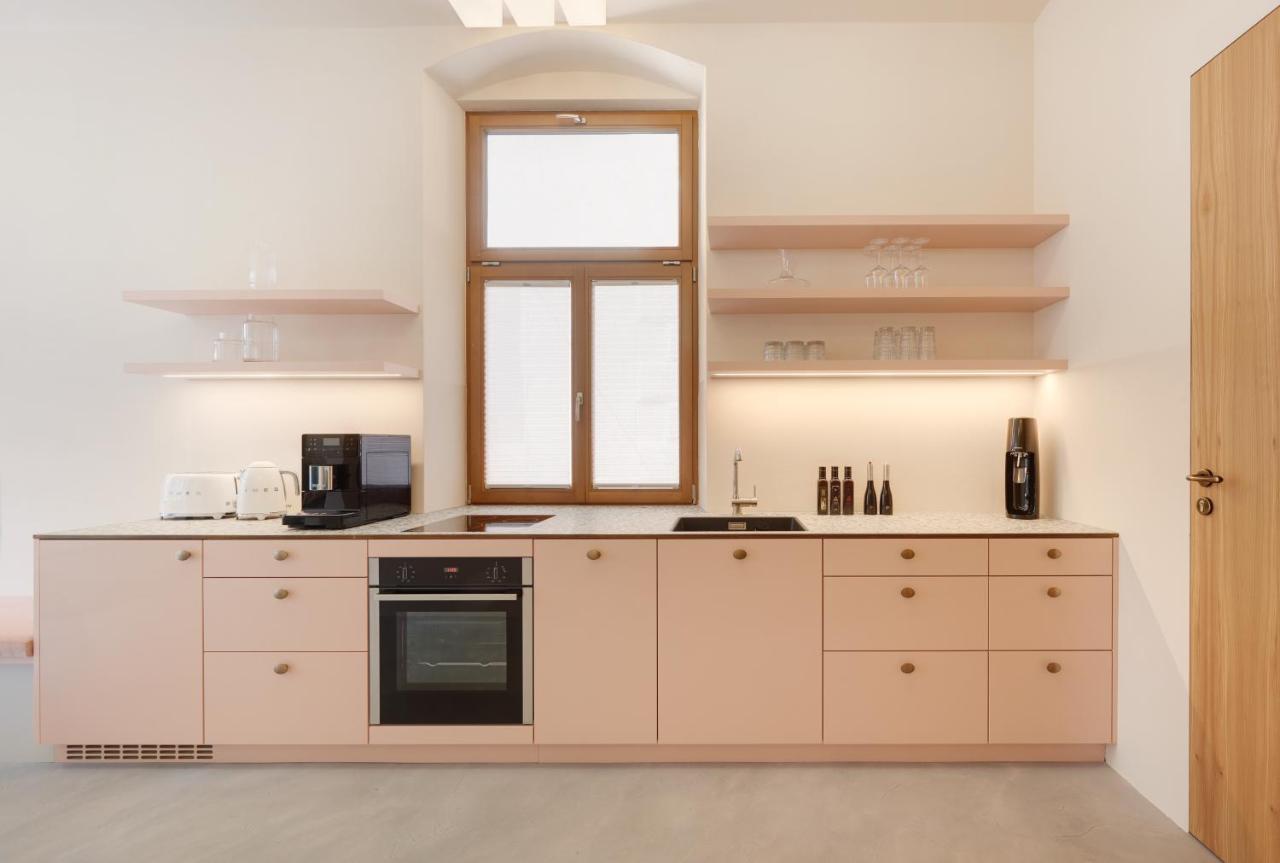 Goldengel Design-Suiten Frieda Maria Im Herzen Von Kaltern Extérieur photo